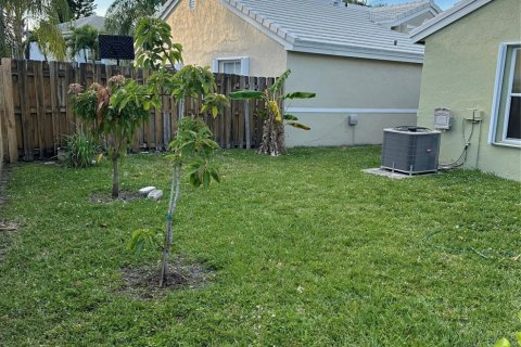 Casa en venta en Margate, Florida, 3 dormitorios, 111.02 m2 № 1092218 - foto 5