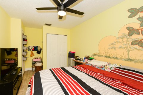House in Jensen Beach, Florida 2 bedrooms, 96.34 sq.m. № 1092216 - photo 30