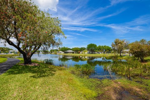 Casa en venta en Jensen Beach, Florida, 2 dormitorios, 96.34 m2 № 1092216 - foto 3