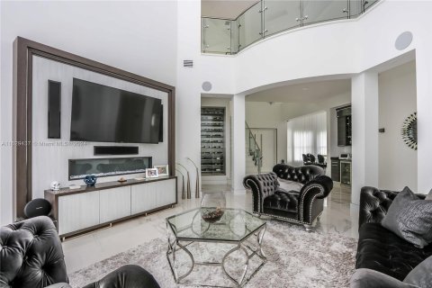 Casa en venta en Hollywood, Florida, 6 dormitorios, 458.66 m2 № 1290506 - foto 6