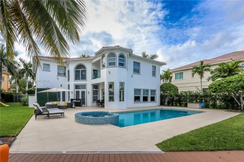 Casa en venta en Hollywood, Florida, 6 dormitorios, 458.66 m2 № 1290506 - foto 3