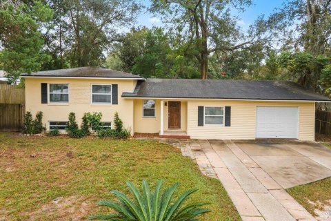 Casa en venta en Jacksonville, Florida, 4 dormitorios, 163.6 m2 № 809458 - foto 1