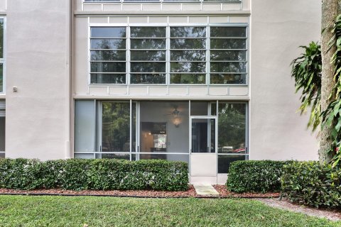 Condominio en venta en Coconut Creek, Florida, 2 dormitorios, 121.33 m2 № 1081593 - foto 3