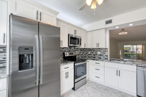 Condominio en venta en Coconut Creek, Florida, 2 dormitorios, 121.33 m2 № 1081593 - foto 20