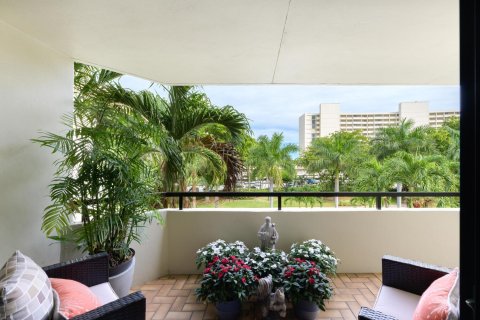 Condo in North Palm Beach, Florida, 3 bedrooms  № 832882 - photo 16