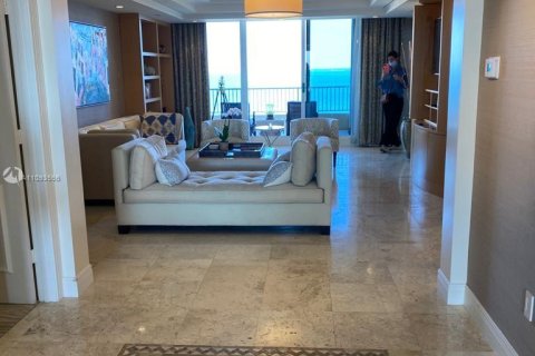 Condominio en alquiler en Key Biscayne, Florida, 3 dormitorios, 232.26 m2 № 2563 - foto 10