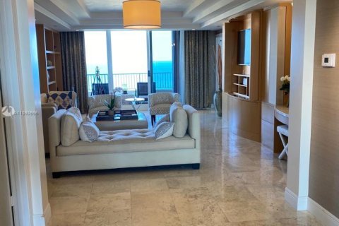 Condominio en alquiler en Key Biscayne, Florida, 3 dormitorios, 232.26 m2 № 2563 - foto 13