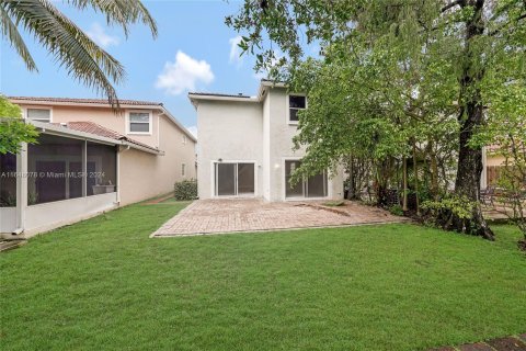 House in Coral Springs, Florida 4 bedrooms, 189.43 sq.m. № 1330898 - photo 26