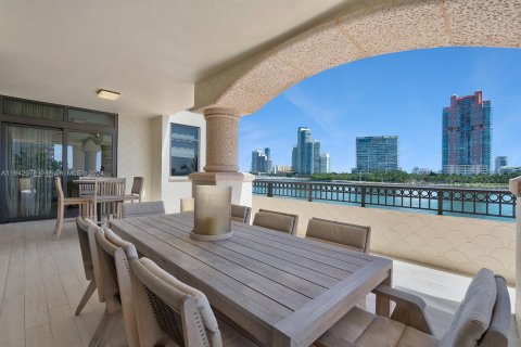 Condo in Miami Beach, Florida, 4 bedrooms  № 1327659 - photo 28