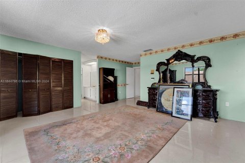 Villa ou maison à vendre à Miami, Floride: 6 chambres, 359.81 m2 № 1327661 - photo 26