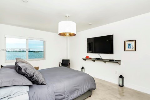 Condominio en venta en Miami Shores, Florida, 2 dormitorios, 101.54 m2 № 752111 - foto 18