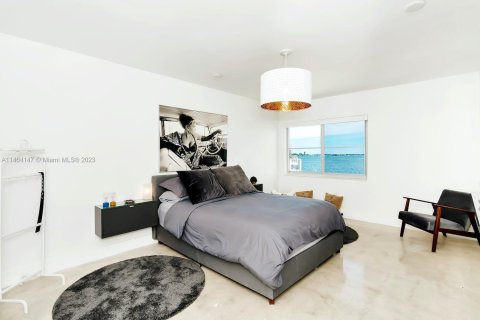 Condominio en venta en Miami Shores, Florida, 2 dormitorios, 101.54 m2 № 752111 - foto 17