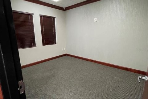 Propiedad comercial en venta en Orlando, Florida, 107.77 m2 № 1112972 - foto 8