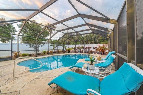 Villa ou maison à vendre à Palm Bay, Floride: 4 chambres, 201.88 m2 № 990099 - photo 29