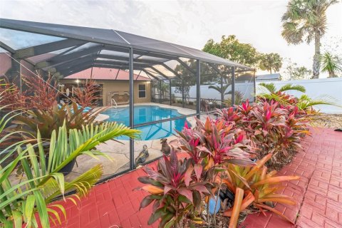 Villa ou maison à vendre à Palm Bay, Floride: 4 chambres, 201.88 m2 № 990099 - photo 28