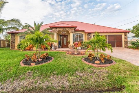 Villa ou maison à vendre à Palm Bay, Floride: 4 chambres, 201.88 m2 № 990099 - photo 18