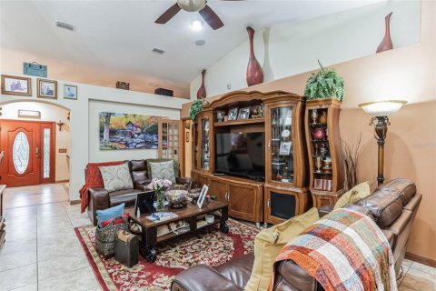 Villa ou maison à vendre à Palm Bay, Floride: 4 chambres, 201.88 m2 № 990099 - photo 14