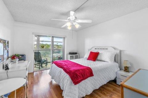 Condominio en venta en Lake Worth, Florida, 1 dormitorio, 69.12 m2 № 948976 - foto 16