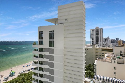 Studio in the Condo in Miami Beach, Florida  № 599675 - photo 1