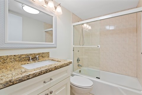 Condo in Fort Lauderdale, Florida, 2 bedrooms  № 986982 - photo 23