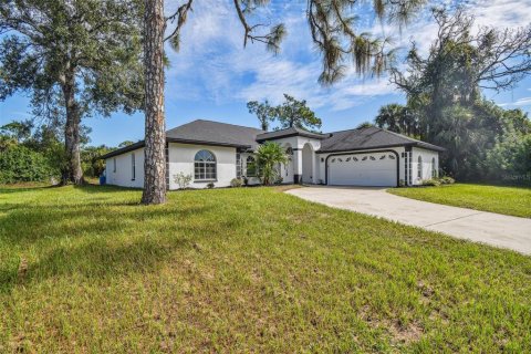 Villa ou maison à vendre à North Port, Floride: 4 chambres, 223.99 m2 № 1089987 - photo 2