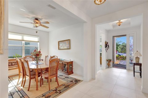 Casa en venta en Port St. Lucie, Florida, 2 dormitorios, 160.81 m2 № 1101855 - foto 5