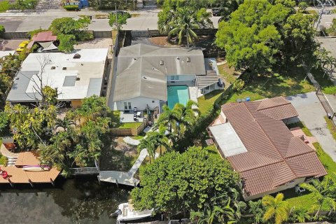 House in Fort Lauderdale, Florida 4 bedrooms, 155.89 sq.m. № 1325343 - photo 2