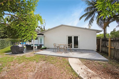 Casa en venta en Fort Lauderdale, Florida, 4 dormitorios, 155.89 m2 № 1325343 - foto 11