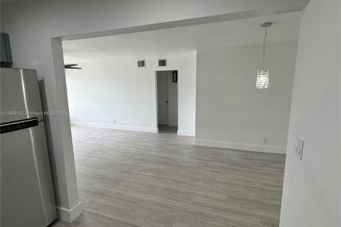 Copropriété à vendre à Miami, Floride: 2 chambres, 88.44 m2 № 1380251 - photo 10