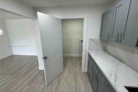 Copropriété à vendre à Miami, Floride: 2 chambres, 88.44 m2 № 1380251 - photo 8