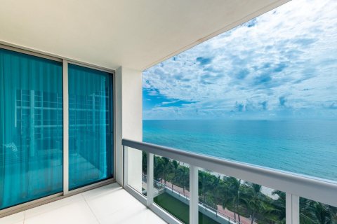 Condo in Miami Beach, Florida, 2 bedrooms  № 1142452 - photo 14