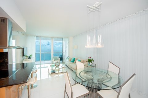 Condo in Miami Beach, Florida, 2 bedrooms  № 1142452 - photo 9