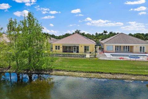 Villa ou maison à vendre à Wellington, Floride: 4 chambres, 232.16 m2 № 1142492 - photo 3