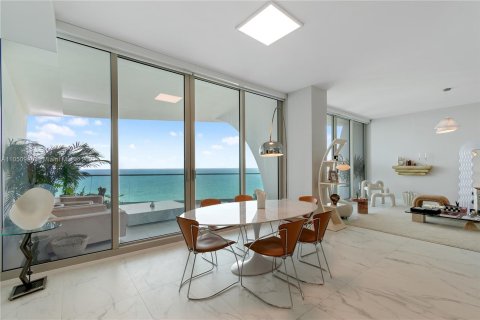 Condominio en venta en Sunny Isles Beach, Florida, 2 dormitorios, 158.31 m2 № 3946 - foto 3
