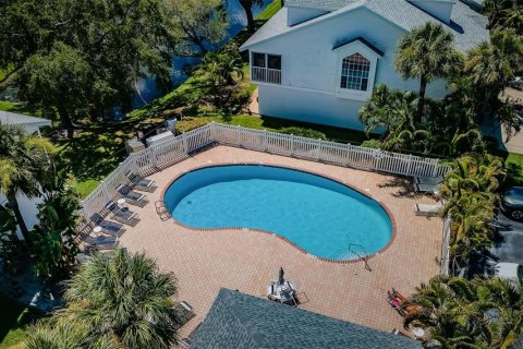 Adosado en venta en Treasure Island, Florida, 2 dormitorios, 90.12 m2 № 1260326 - foto 26