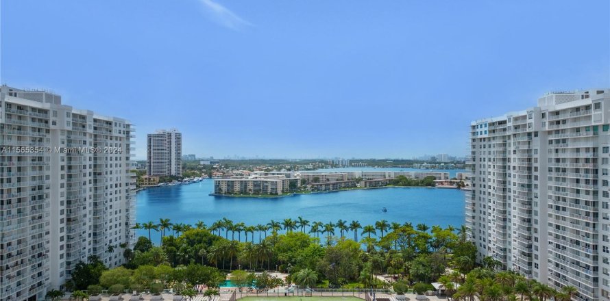 Condo in Aventura, Florida, 2 bedrooms  № 1101736