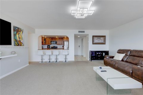 Condo in Aventura, Florida, 2 bedrooms  № 1101736 - photo 7