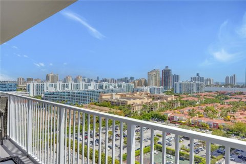 Copropriété à vendre à Aventura, Floride: 2 chambres, 136.19 m2 № 1101736 - photo 19