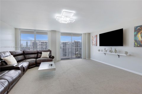 Condo in Aventura, Florida, 2 bedrooms  № 1101736 - photo 3