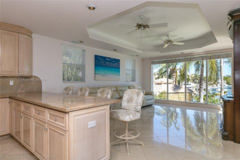 Villa ou maison à vendre à Coral Gables, Floride: 5 chambres, 436.64 m2 № 1238811 - photo 12