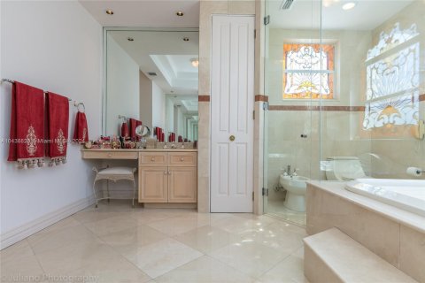 Villa ou maison à vendre à Coral Gables, Floride: 5 chambres, 436.64 m2 № 1238811 - photo 16