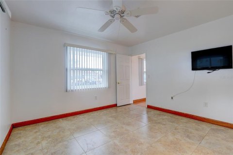 Condominio en venta en Venice, Florida, 2 dormitorios, 83.61 m2 № 933398 - foto 18