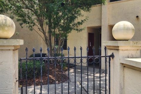 Condominio en venta en Orlando, Florida, 2 dormitorios, 104.42 m2 № 1200774 - foto 2