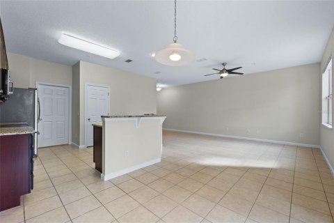 Touwnhouse à vendre à Orlando, Floride: 3 chambres, 157.1 m2 № 1392192 - photo 4