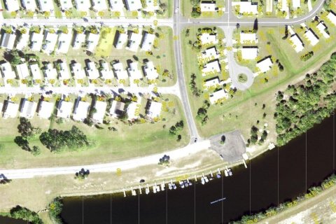 Купить земельный участок в Порт-Шарлотт, Флорида № 589188 - фото 3