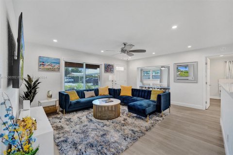 Villa ou maison à vendre à Dania Beach, Floride: 3 chambres, 125.6 m2 № 1007006 - photo 13