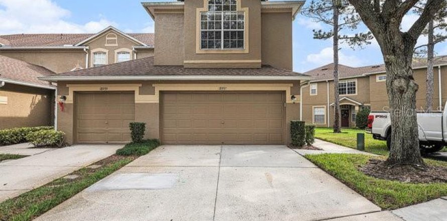 Townhouse in Tampa, Florida 2 bedrooms, 163.42 sq.m. № 935531