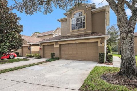Townhouse in Tampa, Florida 2 bedrooms, 163.42 sq.m. № 935531 - photo 2