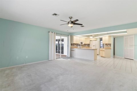 Villa ou maison à vendre à Punta Gorda, Floride: 3 chambres, 184.13 m2 № 1109564 - photo 29