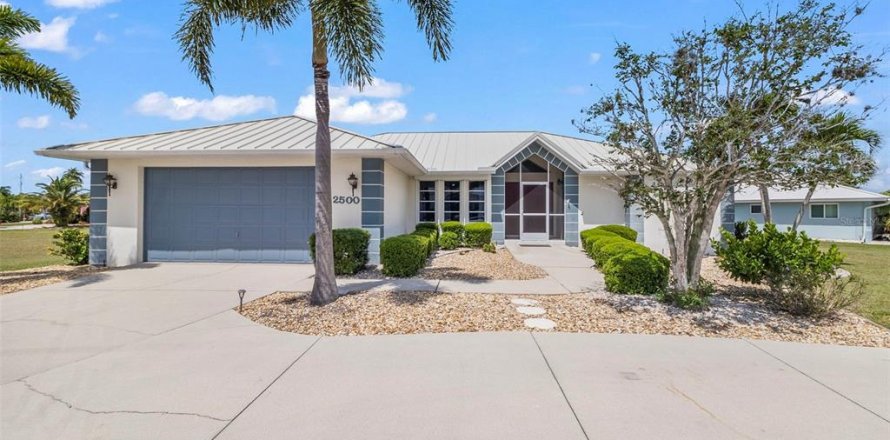 Villa ou maison à Punta Gorda, Floride 3 chambres, 184.13 m2 № 1109564